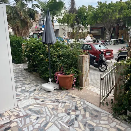 Sweetmar Guest Rooms-Ground Floor Penzion 3*