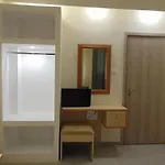 Sweetmar Guest Rooms-ground Floor Penzion