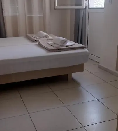 Sweetmar Guest Rooms-ground Floor Πανσιόν 3*