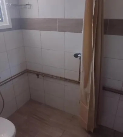 Πανσιόν Sweetmar Guest Rooms-ground Floor 3*