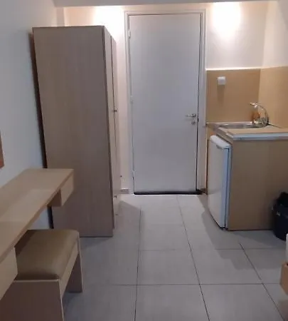 Sweetmar Guestrooms-ground Floor Πανσιόν *